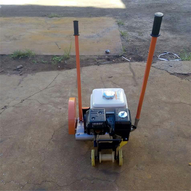 鋼軌鋸軌機實物圖1