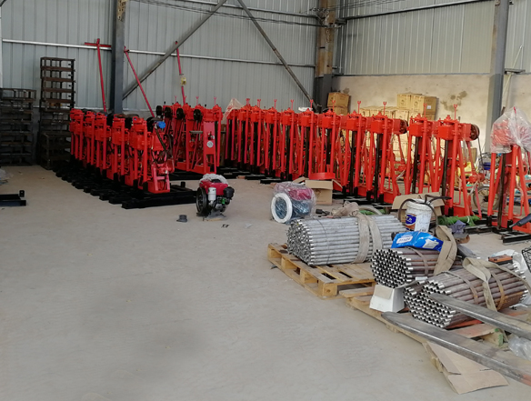 XY-100液壓地質(zhì)勘探鉆機(jī)實(shí)物圖2